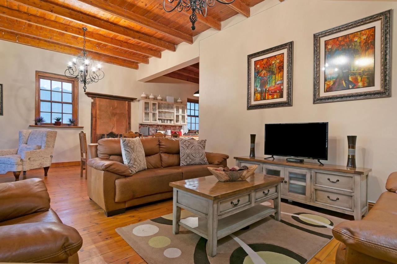 Ferienwohnung J'S Audacious Living Montagu Self Catering Exterior foto